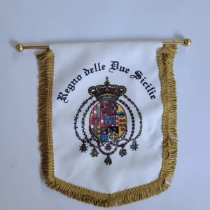 GAGLIARDETTO REGNO DELLE DUE SICILIE 19X23 CM CON LA SCRITTA MERLATA IN PANNO BIANCO